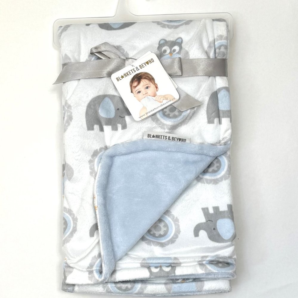 Blankets and Beyond Elephant Owl Baby Blanket White Blue Grey Circles NWT